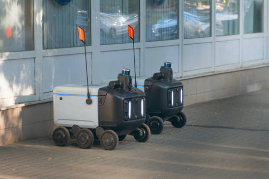 MERRO Serve autonomous delivery robots